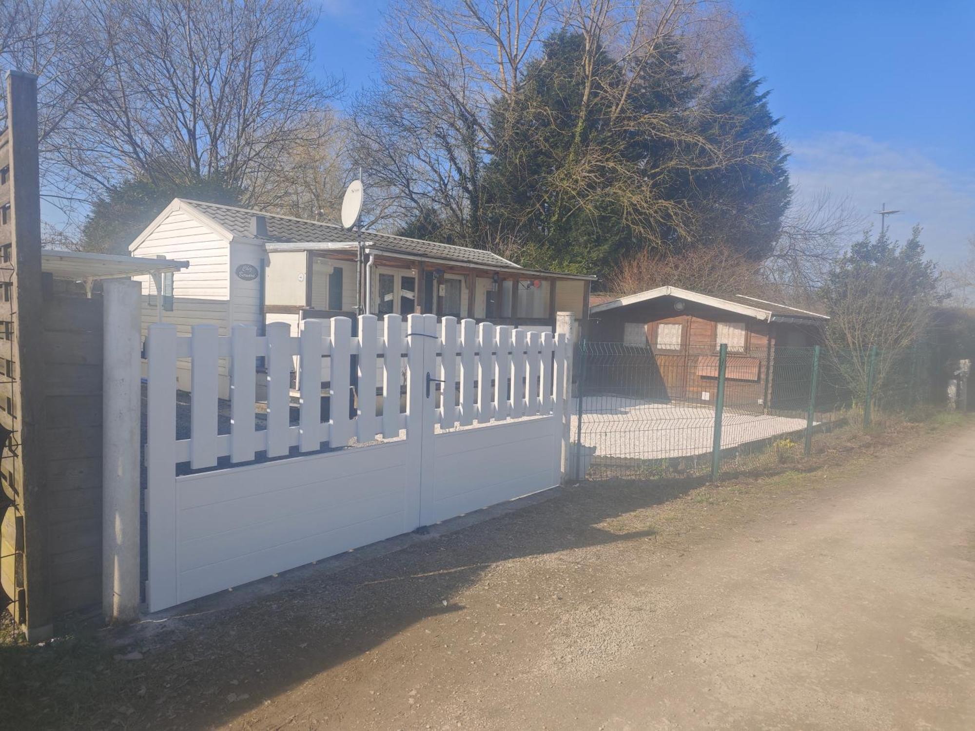Chez Bernard Apartman Ardres Szoba fotó